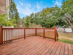 15 6th St, Leominster MA 01453