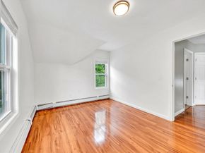 15 6th St, Leominster MA 01453