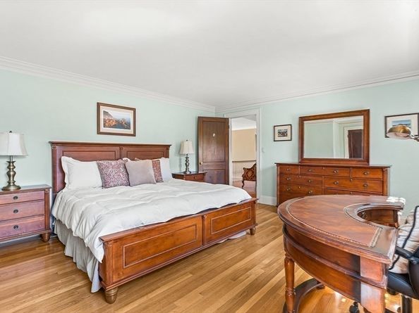 2 Everett Ave, Winchester MA 01890
