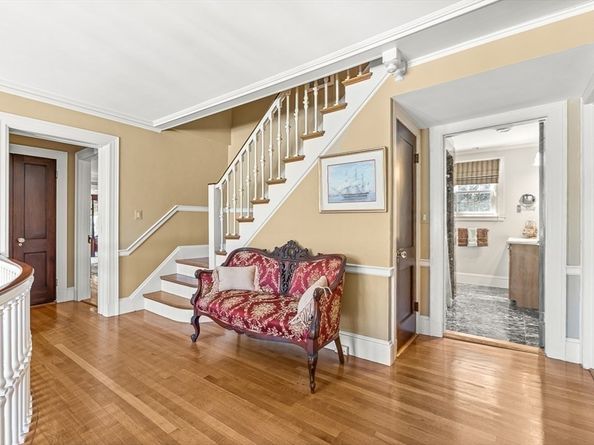2 Everett Ave, Winchester MA 01890