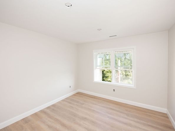 17-C Mott Street, Worcester MA 01604