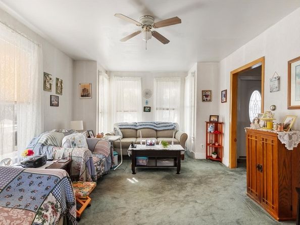 70 Allen Avenue, Lynn MA 01902