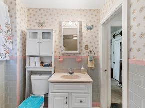 70 Allen Avenue, Lynn MA 01902