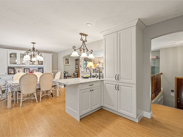 5 Chase Dr, Sharon MA 02067