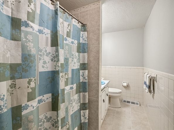 5 Chase Dr, Sharon MA 02067