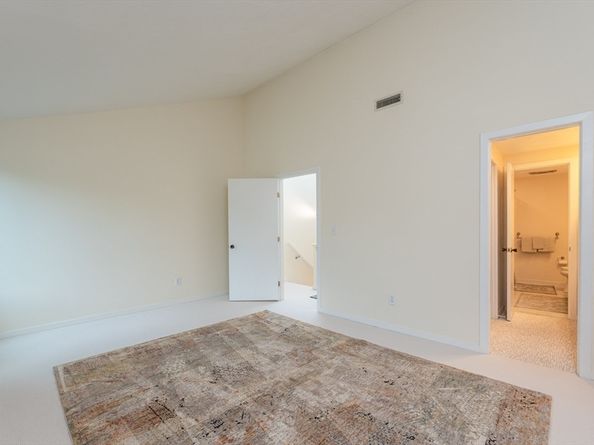 112 Mill Pond 112, North Andover MA 01845