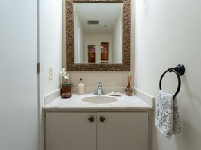 112 Mill Pond 112, North Andover MA 01845