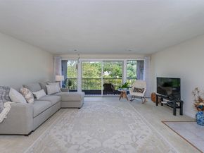 112 Mill Pond 112, North Andover MA 01845