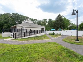 112 Mill Pond 112, North Andover MA 01845