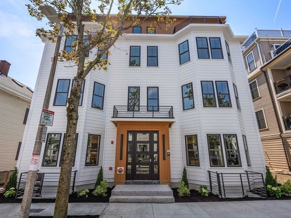 527 East 7th Street 1, Boston MA 02127