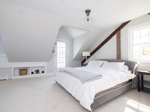 4 Margin St A, Cohasset MA 02025