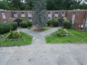 15 Weld St 46, Framingham MA 01702