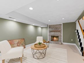 406 Wellman Ave 406, Chelmsford MA 01863