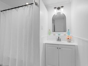 406 Wellman Ave 406, Chelmsford MA 01863