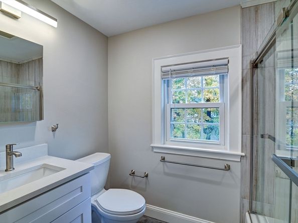 60 Warwick Dr, Westwood MA 02090