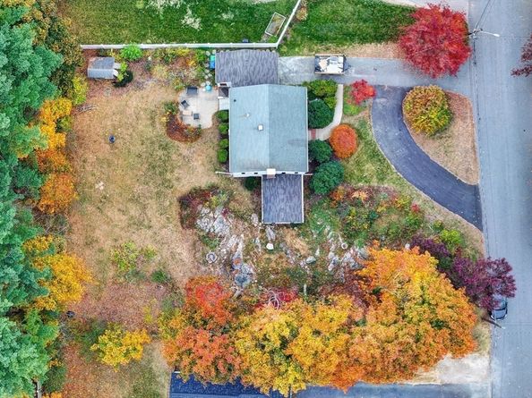 60 Warwick Dr, Westwood MA 02090