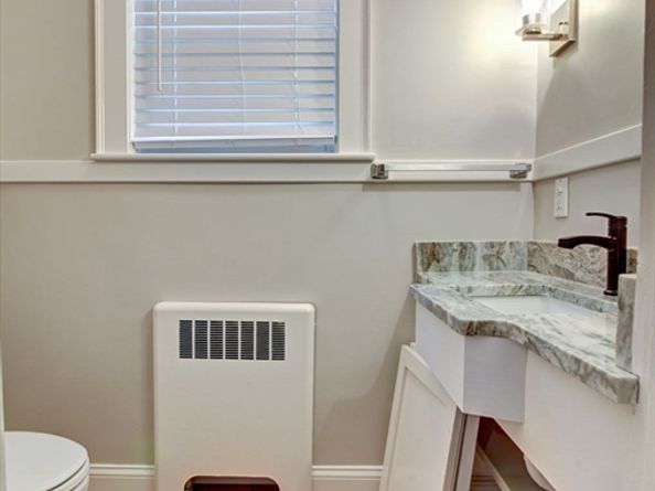 60 Warwick Dr, Westwood MA 02090