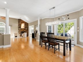 6 Stagecoach Ln, Lynnfield MA 01940