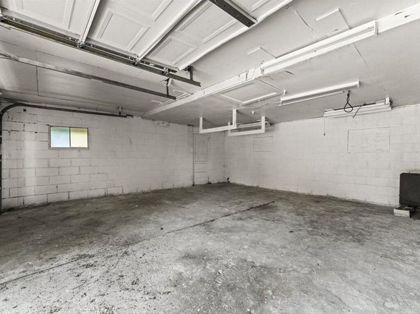 38 Oakhurst Rd, Hopkinton MA 01748