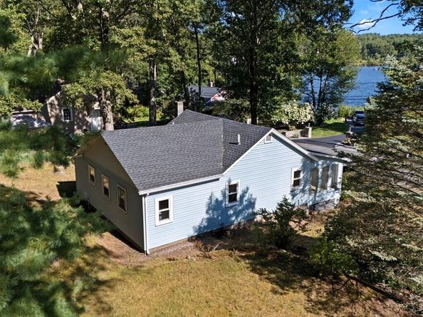38 Oakhurst Rd, Hopkinton MA 01748