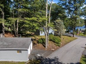 38 Oakhurst Rd, Hopkinton MA 01748
