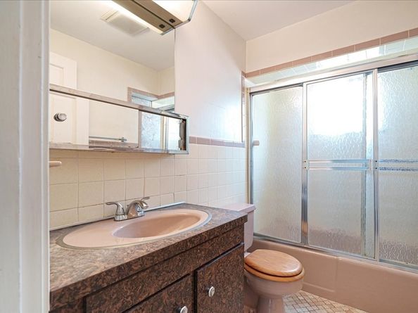 146-148 Pearl St., Newton MA 02458