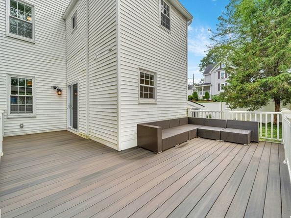 3 Highet Ave, Woburn MA 01801