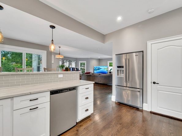 3 Highet Ave, Woburn MA 01801