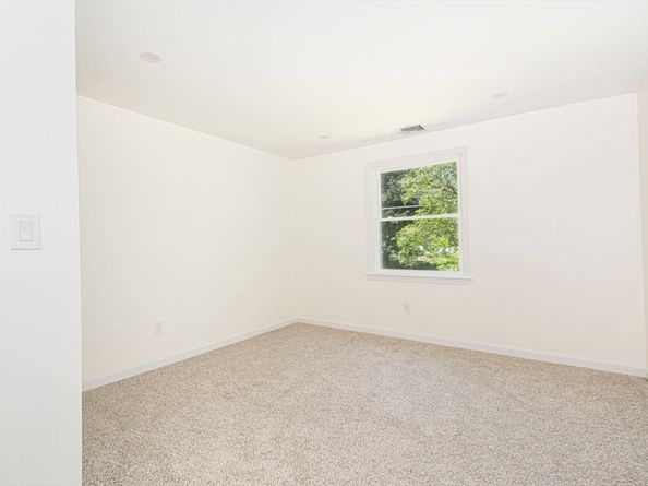 196 Chapin, Hudson MA 01749