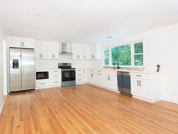 196 Chapin, Hudson MA 01749