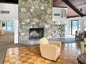 17 Patricia Dr 17, Stoughton MA 02072