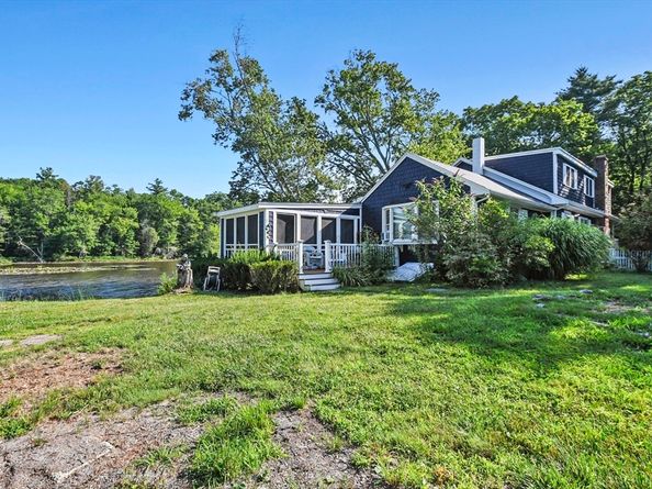 317 Water Street, Bridgewater MA 02324