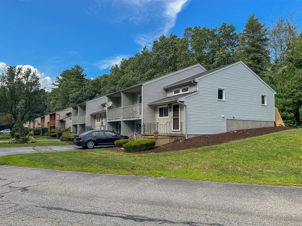 4 Toria Heights Rd 4, Oxford MA 01540