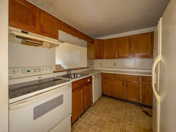 4 Toria Heights Rd 4, Oxford MA 01540