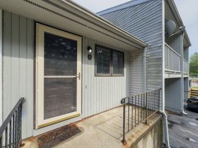 4 Toria Heights Rd 4, Oxford MA 01540