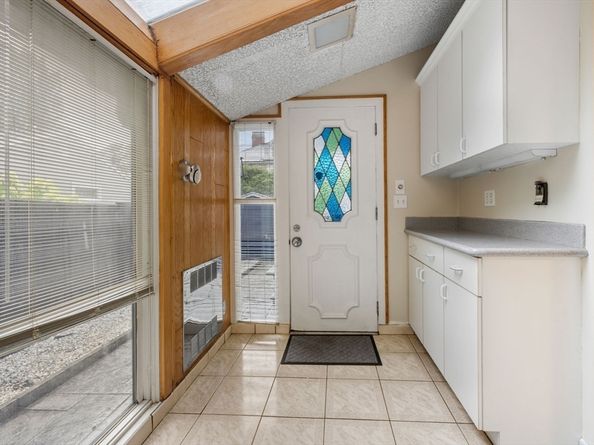 218 Upham, Melrose MA 02176