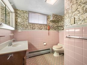 218 Upham, Melrose MA 02176