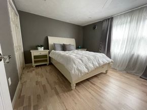 24 Pinecrest Vlg 24, Hopkinton MA 01748