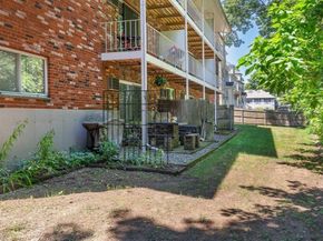 73 Charlesbank Rd 105, Newton MA 02458