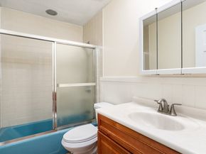 73 Charlesbank Rd 105, Newton MA 02458
