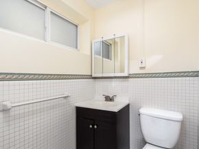 73 Charlesbank Rd 105, Newton MA 02458