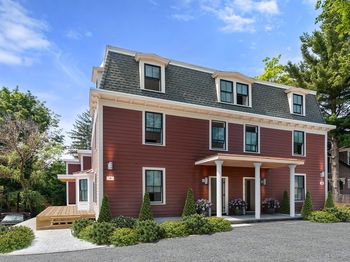 12 Goodwin Place