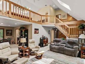 170 Millville Rd, Mendon MA 01756