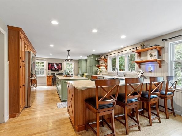 1 Wagontrail Road, Chelmsford MA 01824