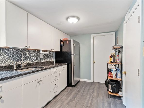 1 Wagontrail Road, Chelmsford MA 01824