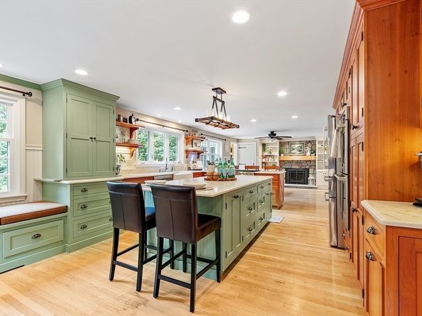 1 Wagontrail Road, Chelmsford MA 01824