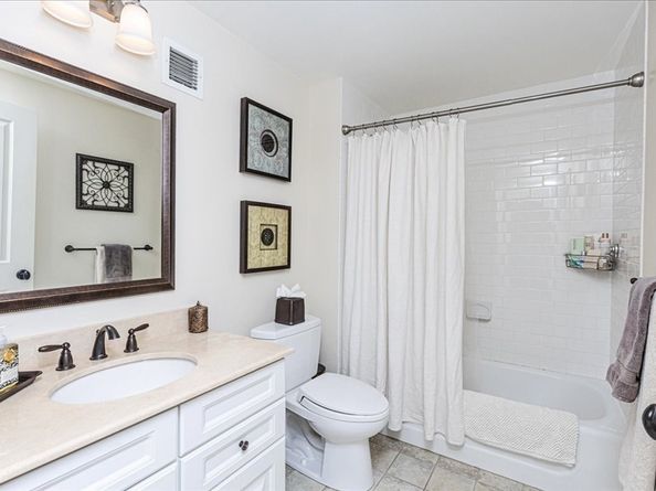 225 Derby St 608, Salem MA 01970