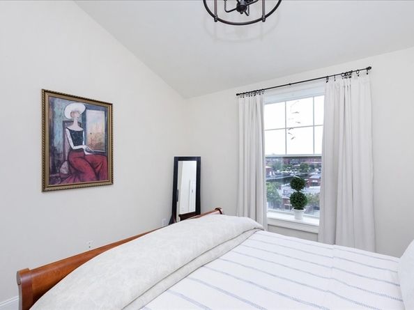 225 Derby St 608, Salem MA 01970