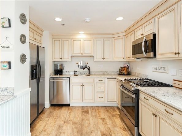 225 Derby St 608, Salem MA 01970