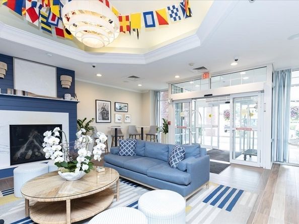 225 Derby St 608, Salem MA 01970